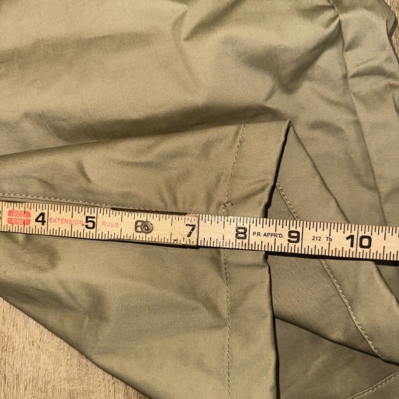 Kenneth Cole Men's Chino Shorts Preppy British Khaki Size 30 Cotton Stretch NEW - Picture 7 of 7